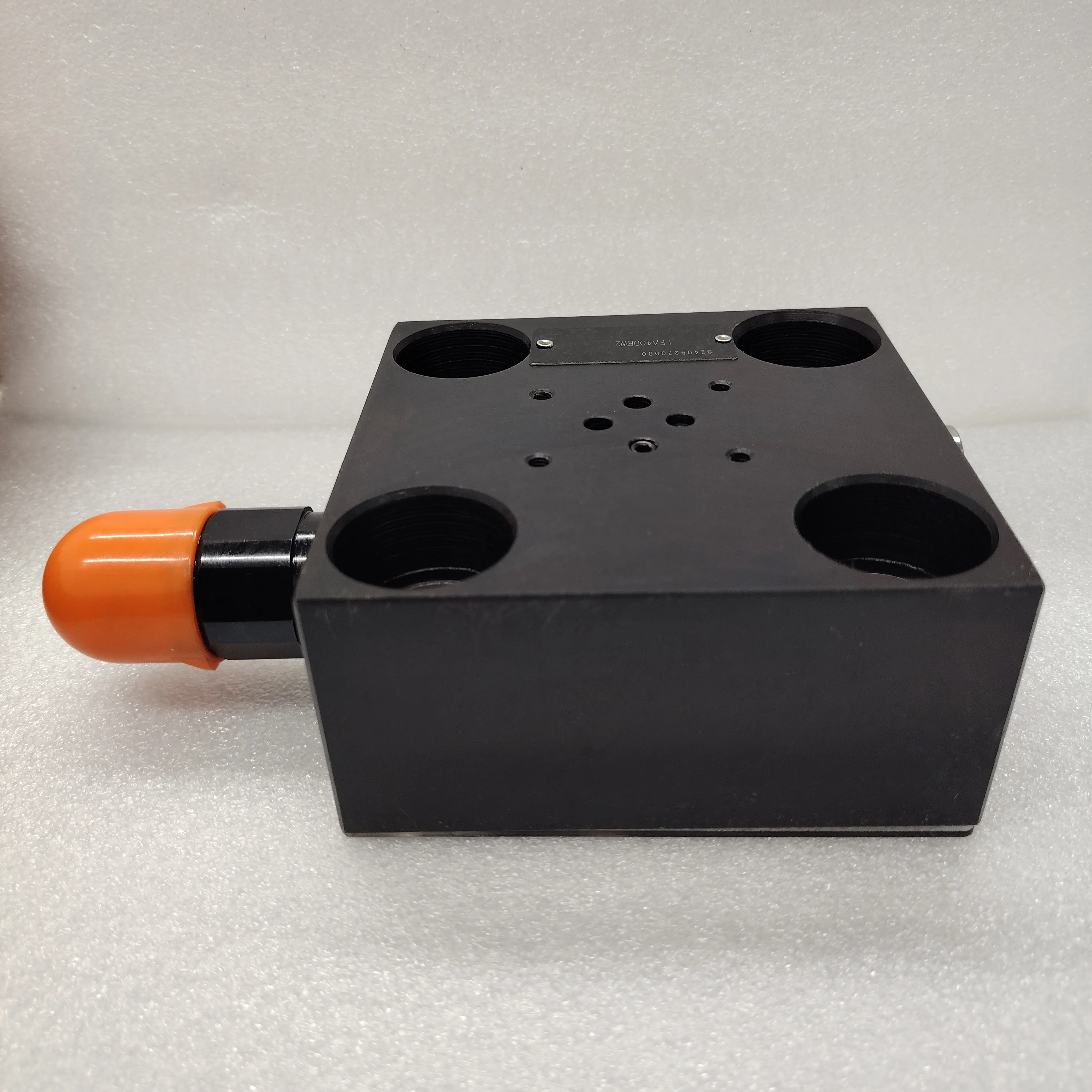 LFA Series Hydraulic 2-Way Control Cartrid Valve Block New Condition LFA 16 DBW2-7X/200 Pressure Relief Cover Valve