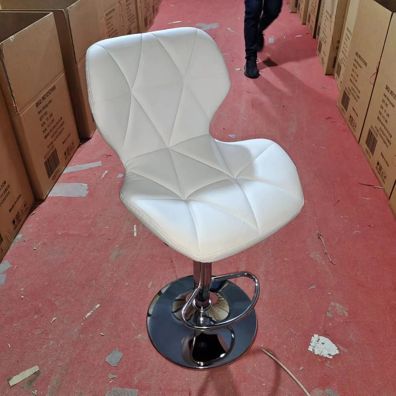 Cheap price bar stools and restaurant chair sets kitchen chair black pu leather swivel bar stools bar chair