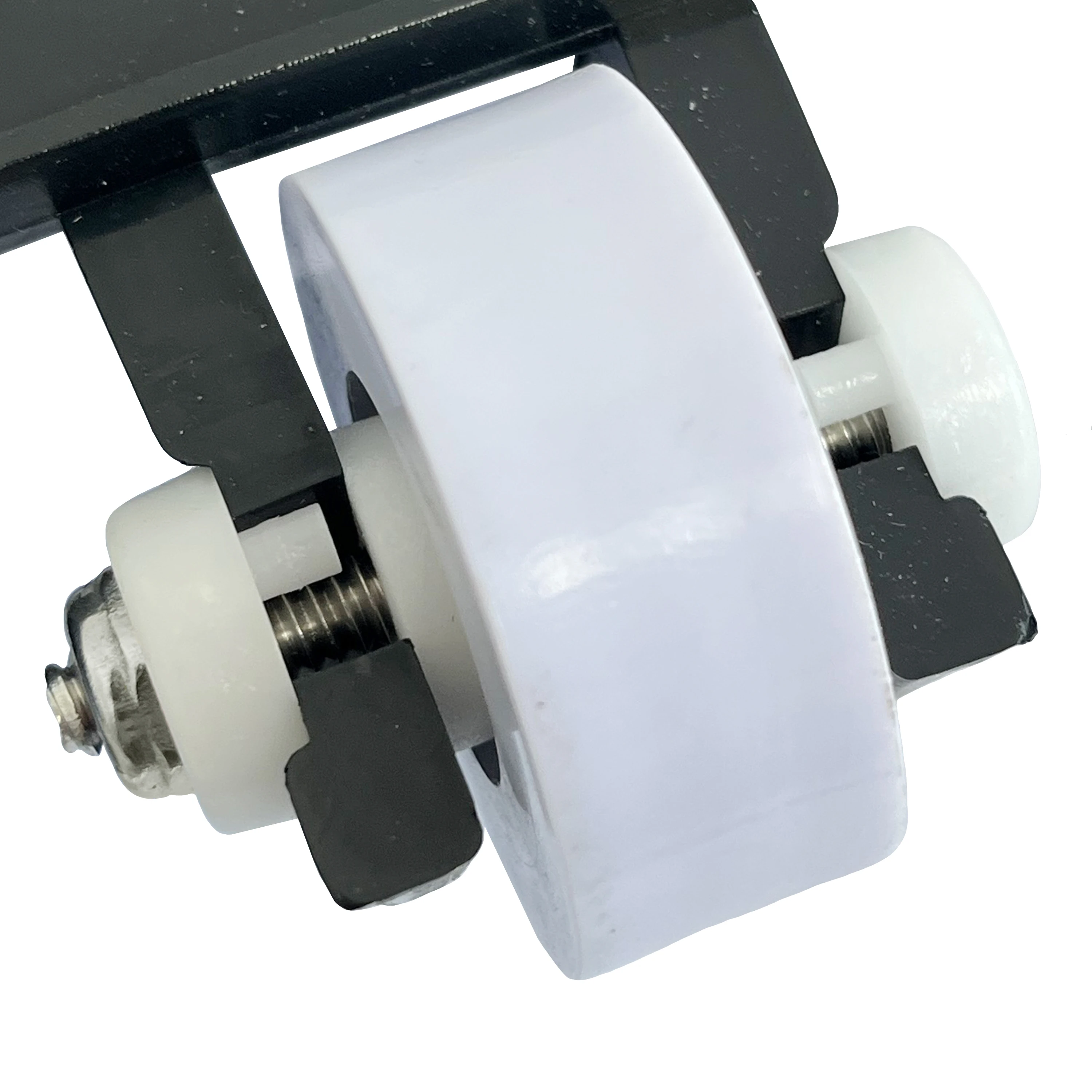 Best-selling outdoor tools heavy flexible vacuum head plastic handle and bearing wheels (cast iron weighted)for swimming poo