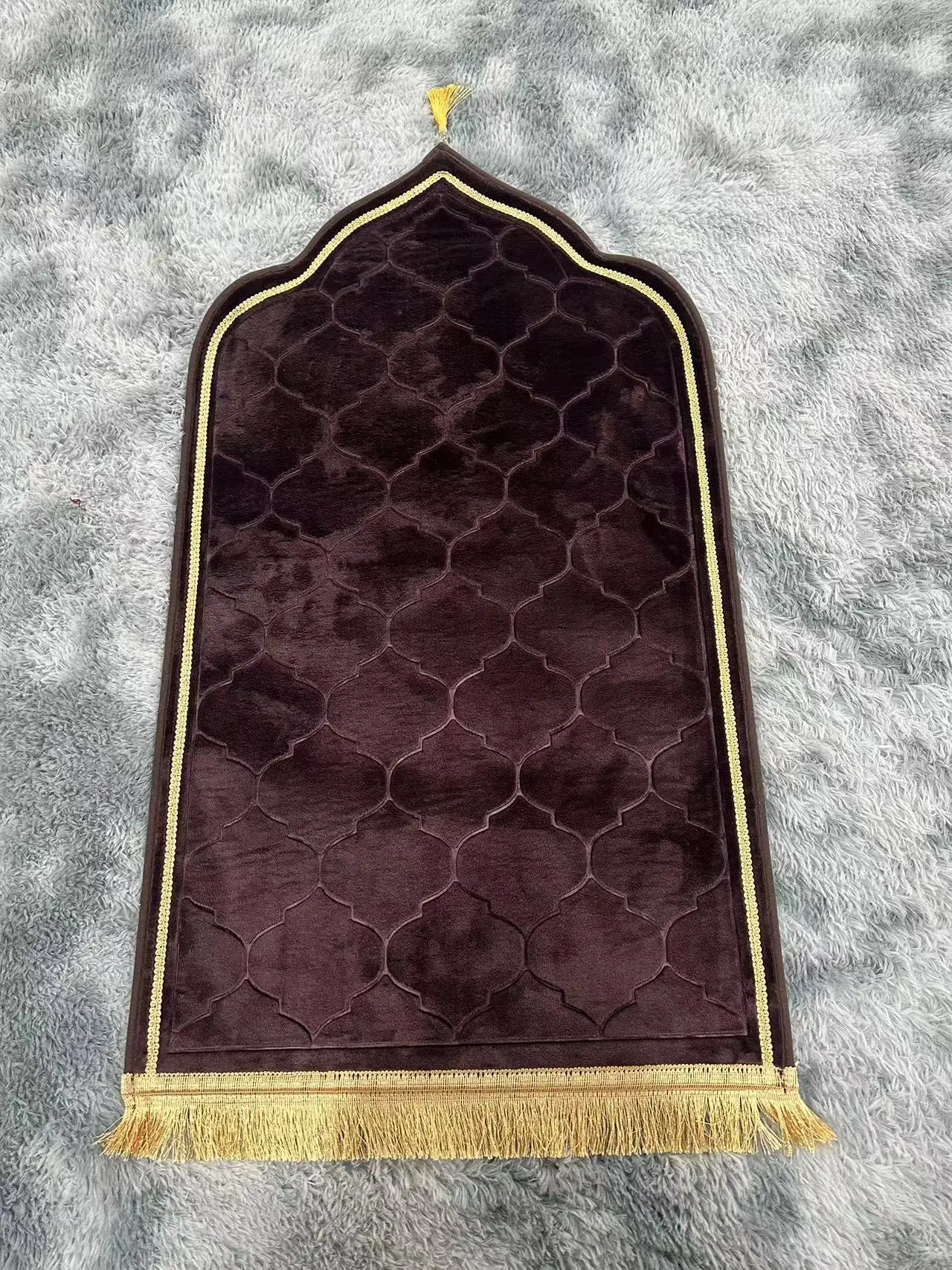 Wholesale Thick High Quality Printed Muslim Prayer Rug Velvet Chenille Islam Comfortable Prayer Mat