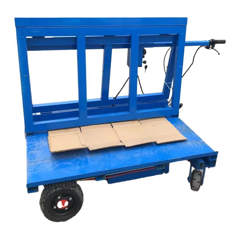 Workers carry glass to boost electric vehicles can enter the elevator electric glass truck