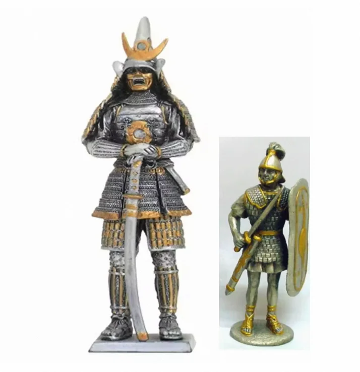 Hot Sale Resin Samurai Warrior Wearing Mask Pewter Figurine