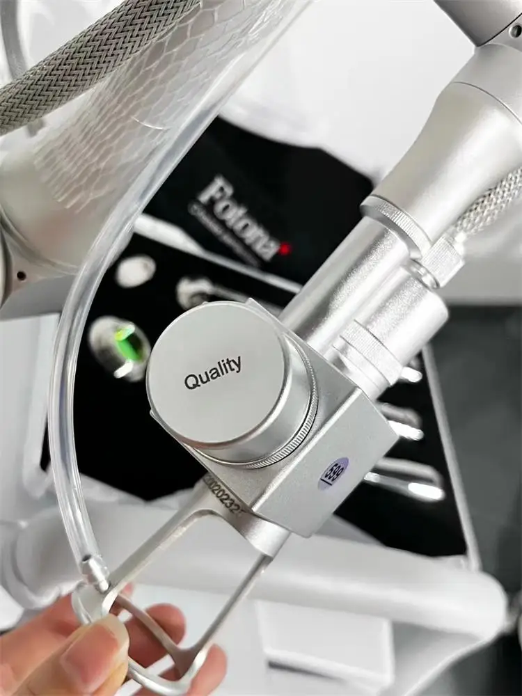 Fractional co2 Laser Face Skin Resurfacing Machine 10600nm CO2 Fractional Laser Beauty Equipment For Acne Scar Removal