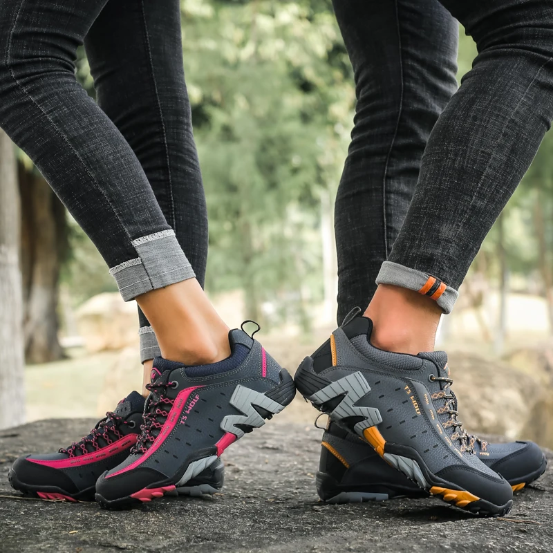 2021 hot sale high quality comfortable men outdoor shoes action waterproof trekking women hiking shoe Support for custom shoes