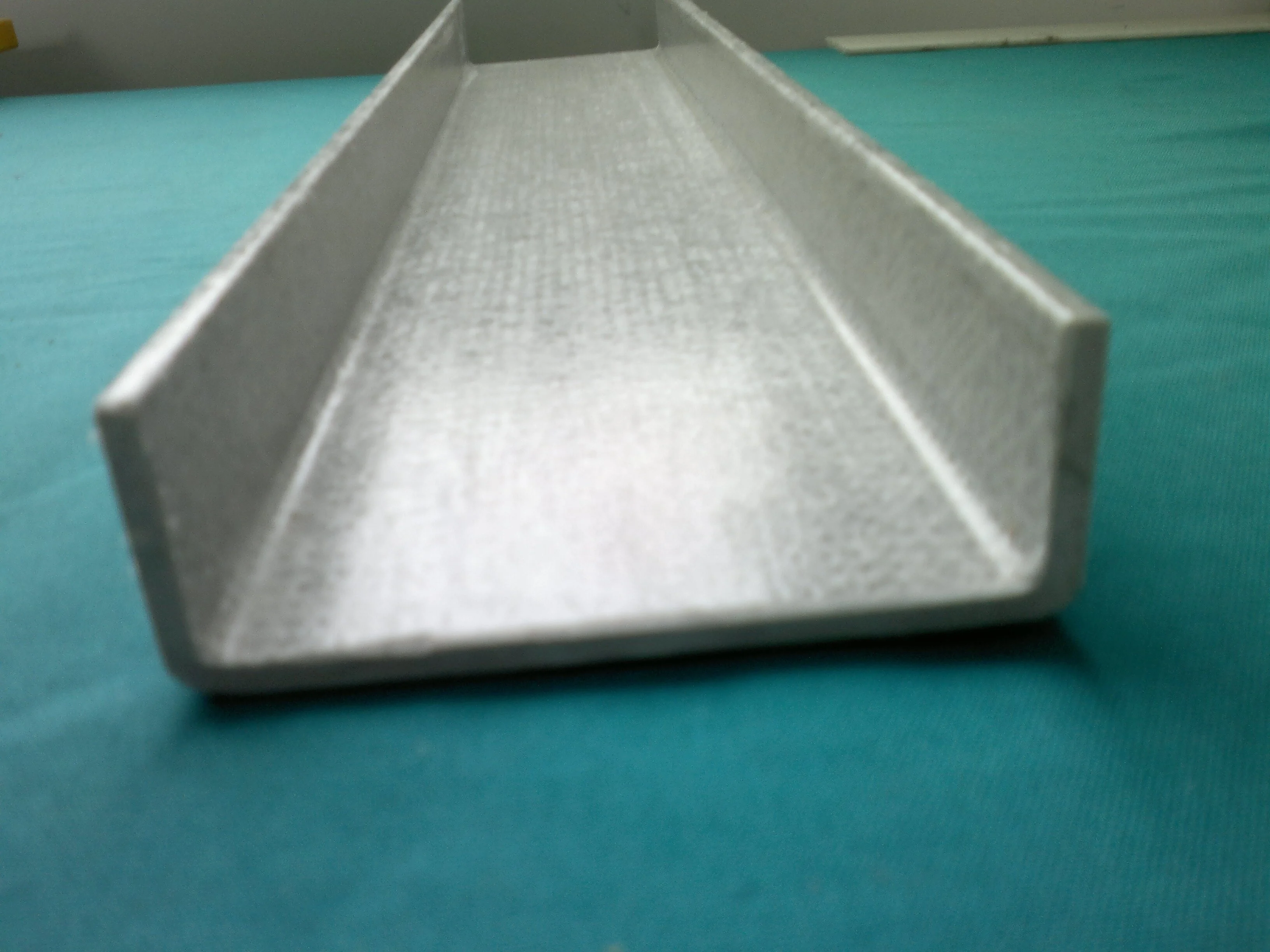 High Strength Fire Retardant U-shape Fiberglass Plastic Pultruded FRP Profiles Factory Supply