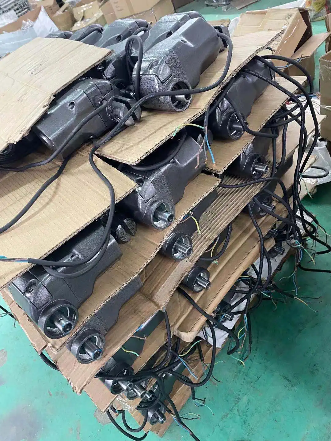 In Stock Chisung CSSGO-05 AC/DC Motor Double Arm 500KG*2 Automatic Swing Gate Opener Kit For Villa