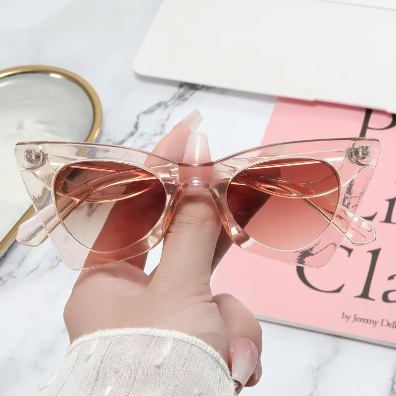 PC Full frame arc temple hot trending stylish fashion sunglasses anti uv400 triangle cateye shape resin shades sunglasses