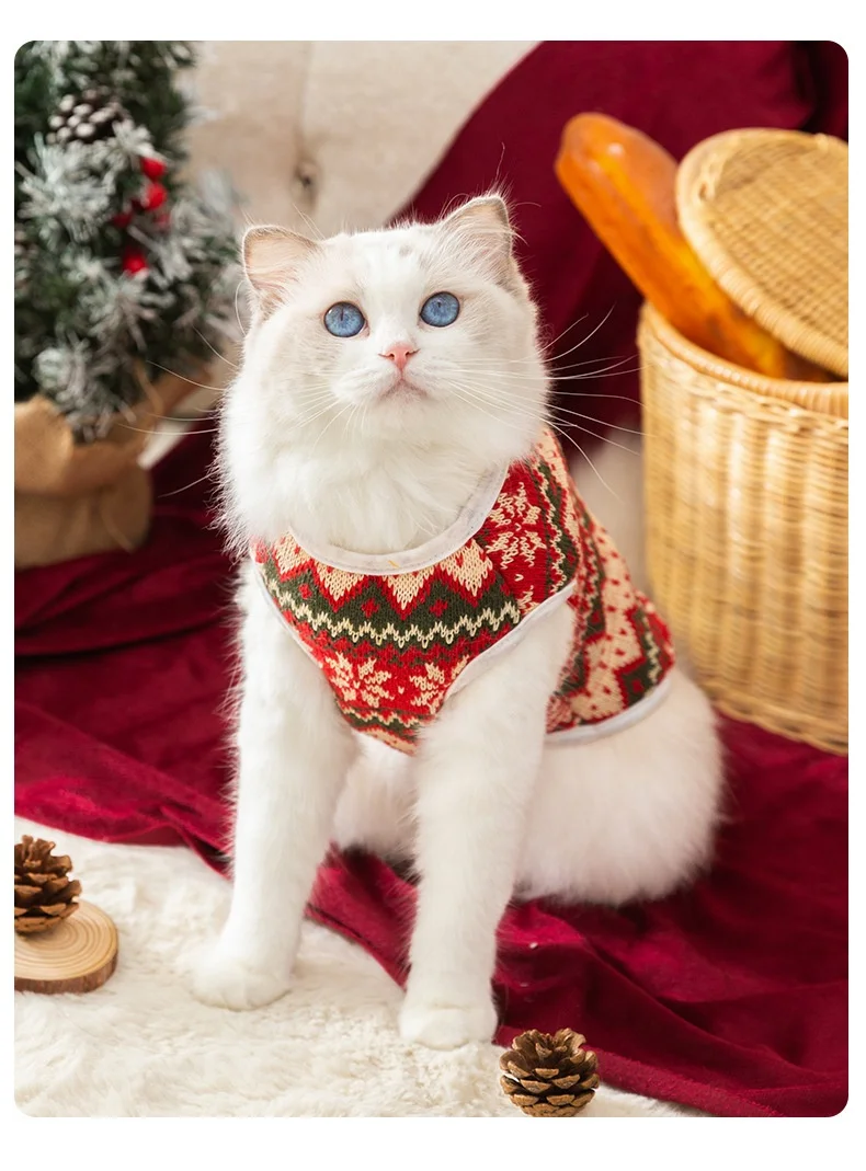 2023 new arrivals accessories fashion design warm winter pet coat cloth dog kirin beer clothes pet dog and cat christmas clothes