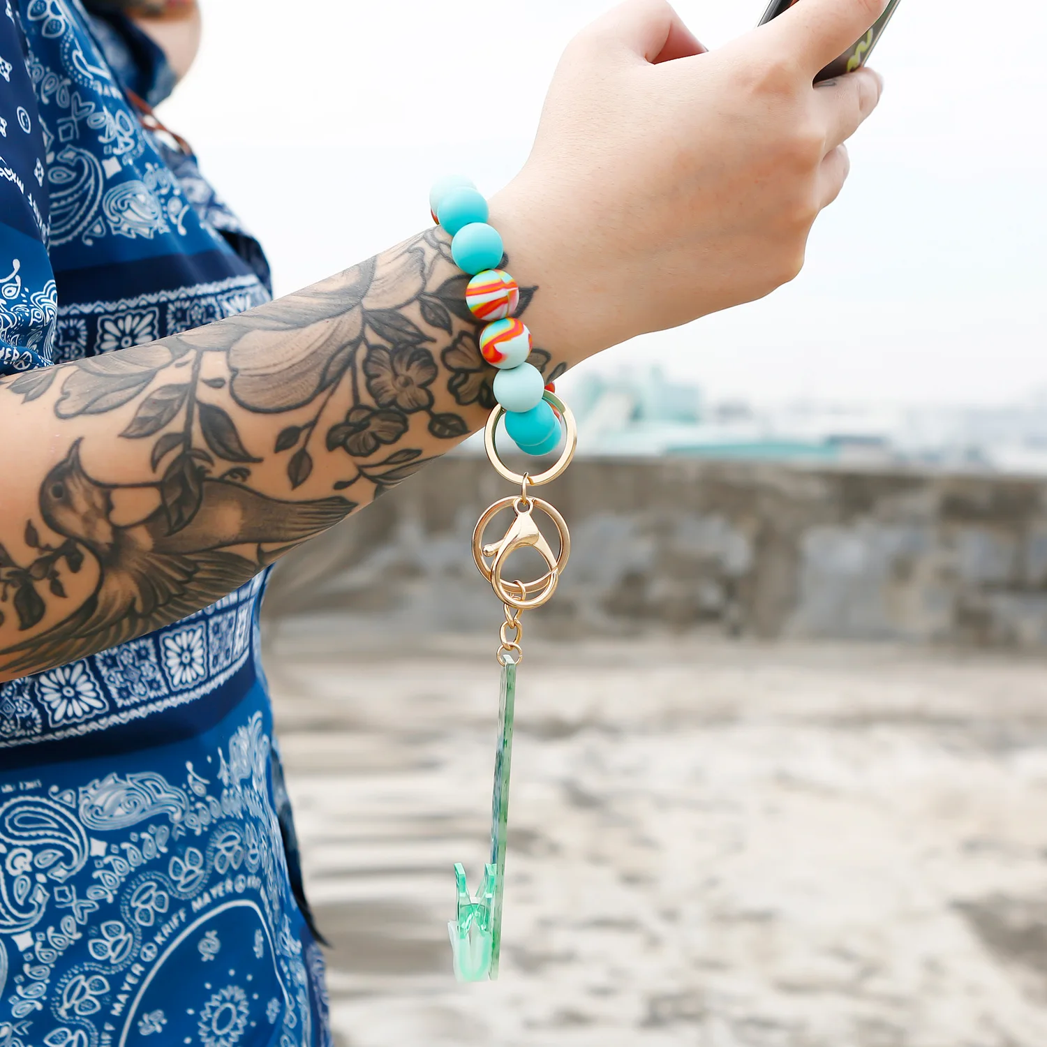 Keychain Silicone Beads Bracelet Wristlet with Credit Card Puller Women Long Nails ATM Keychain