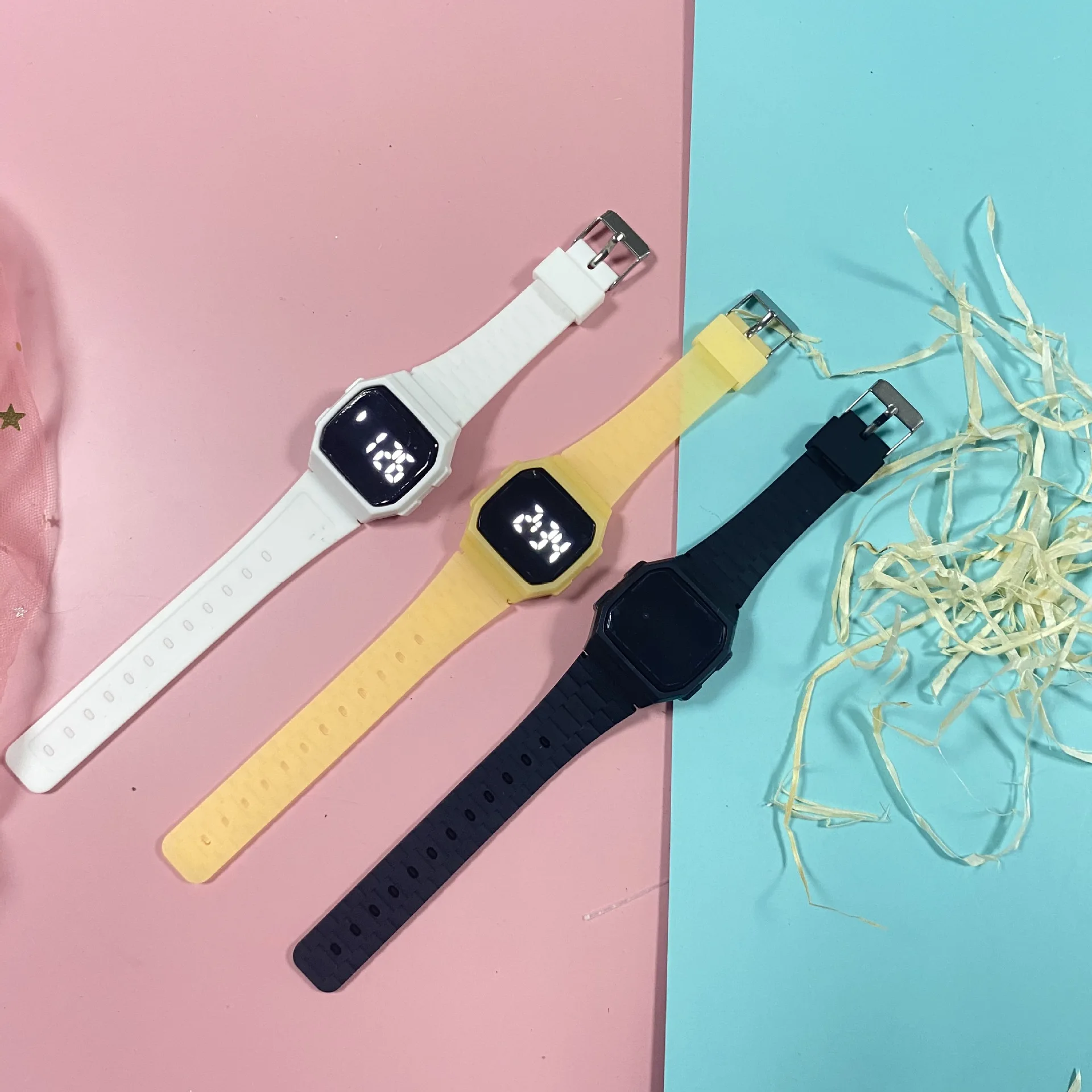 Style Plastic Material Children Wrist Watches Kids White Light Digit Display Touch Led  Kids Digital Watch