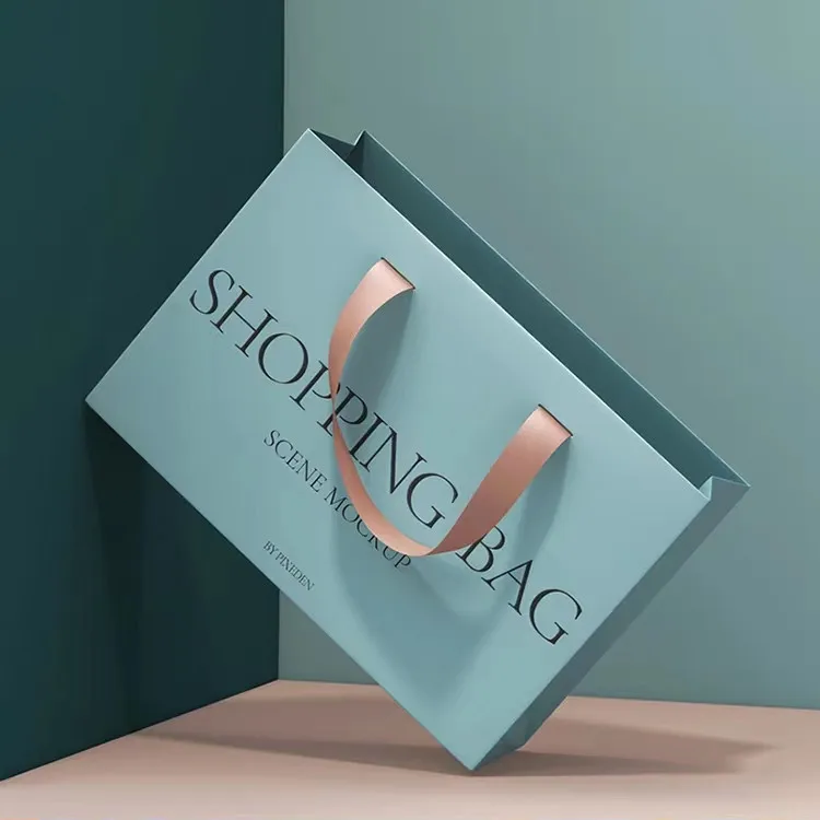 Wholesale Luxury Paper Clothing Packaging Customized Brand Logo Recyclable Shopping Bags with Handles for Shoes & Accessories