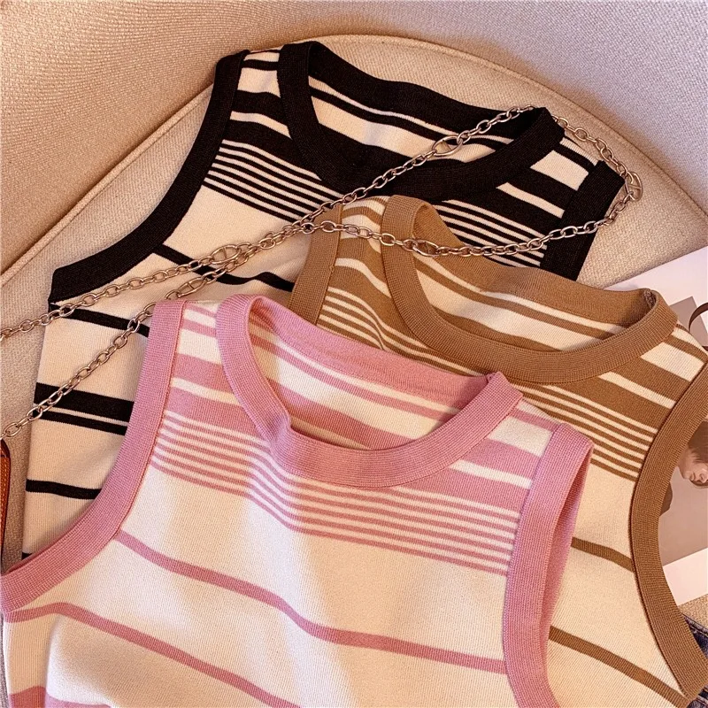 New Arrival Women Vintage Tank Top Wholesale Short Casual Sweater Vest Striped Sleeveless Crop Knit Sweater Vest