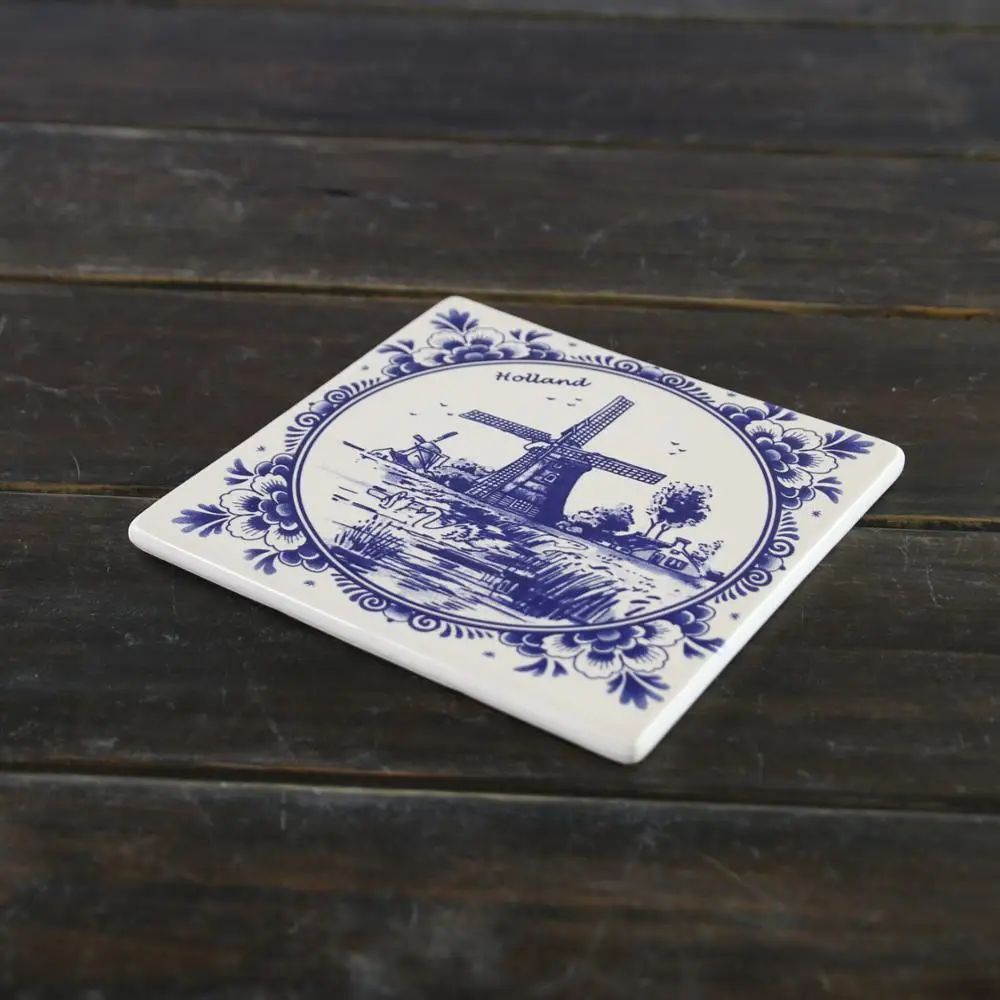 1975 vintage - Royal Delft - Porceleyne Fles - Delft Blue plate with decoration  Handpainted Windmill