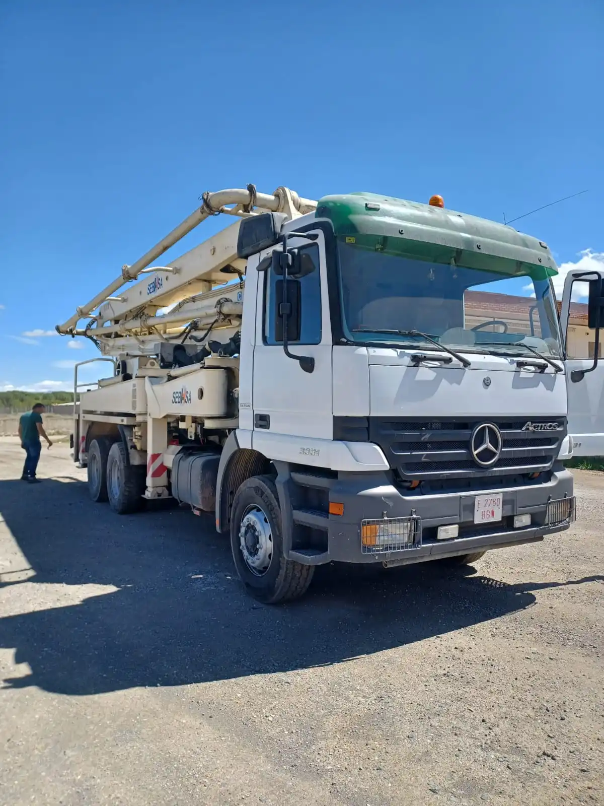 Hot Selling Original European Quality 36 Meters Height Used Concrete Pump Mercedes For Wholesale Export Used Crane Truck
