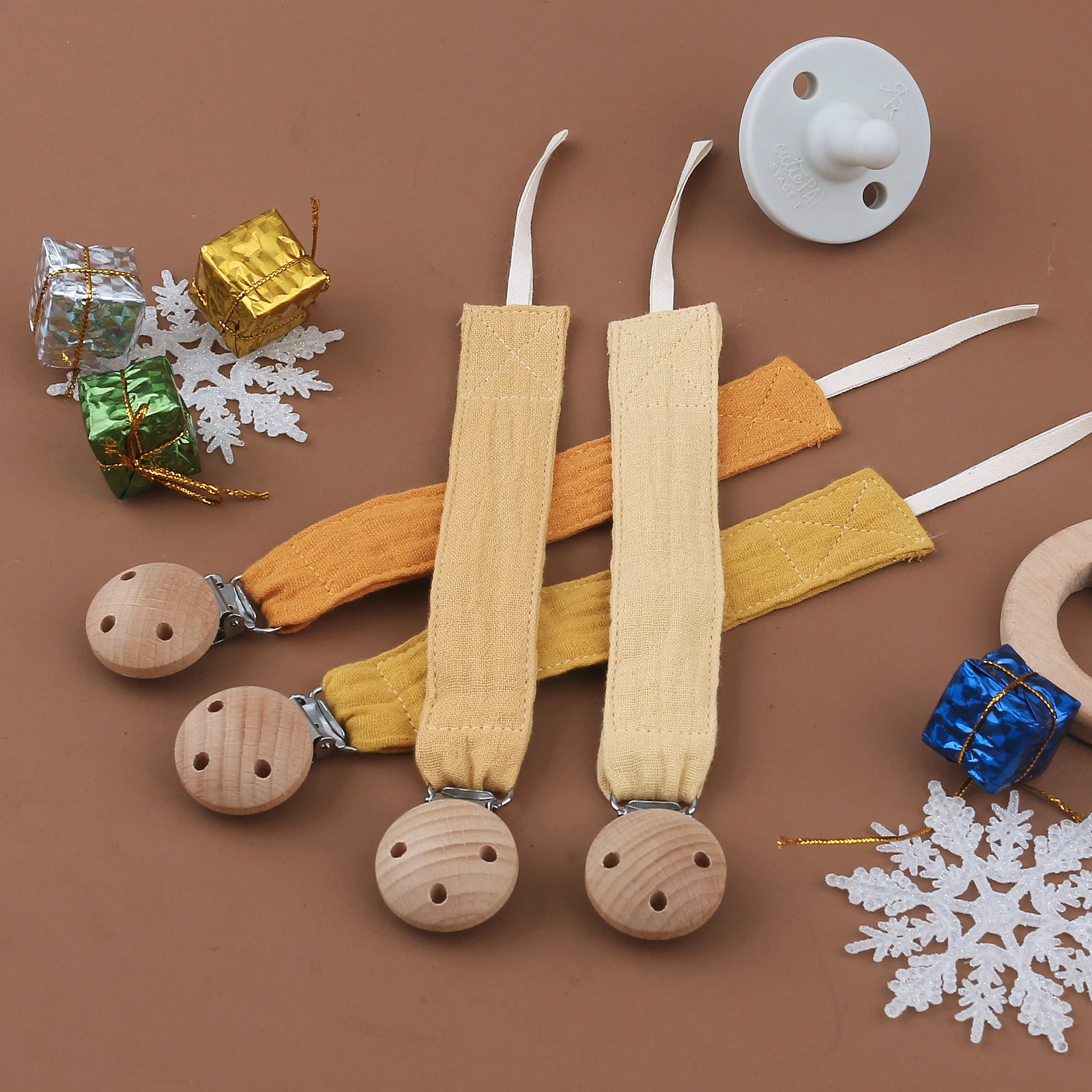 Fashion custom handmade pure color, brand new animal teeth, baby super like animal head pacifier, beech wood clip