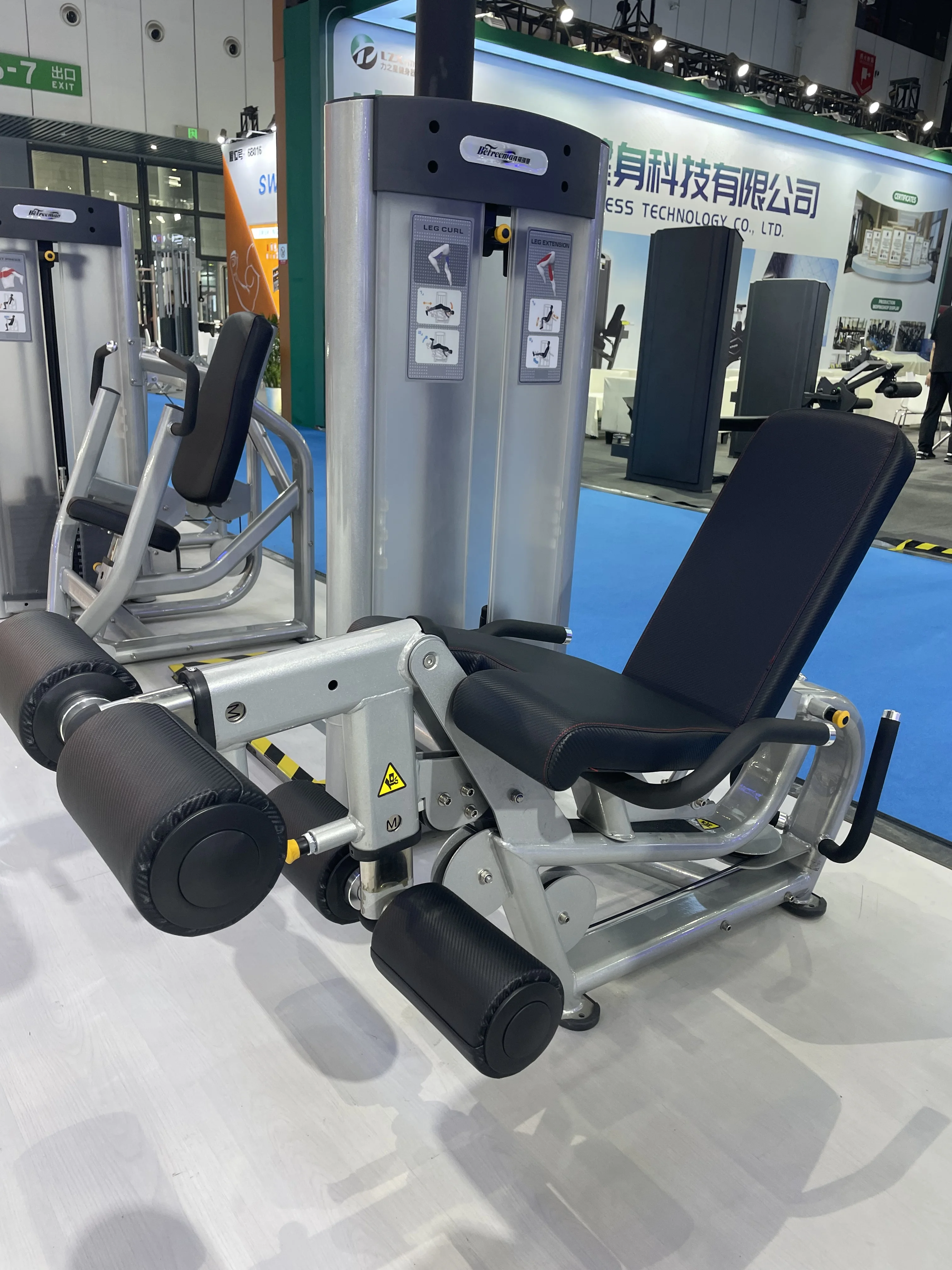 Unisex Commercial & Home Use Pin Loaded Biceps Machine Training Equipment for Gym use pin loaded biceps machine