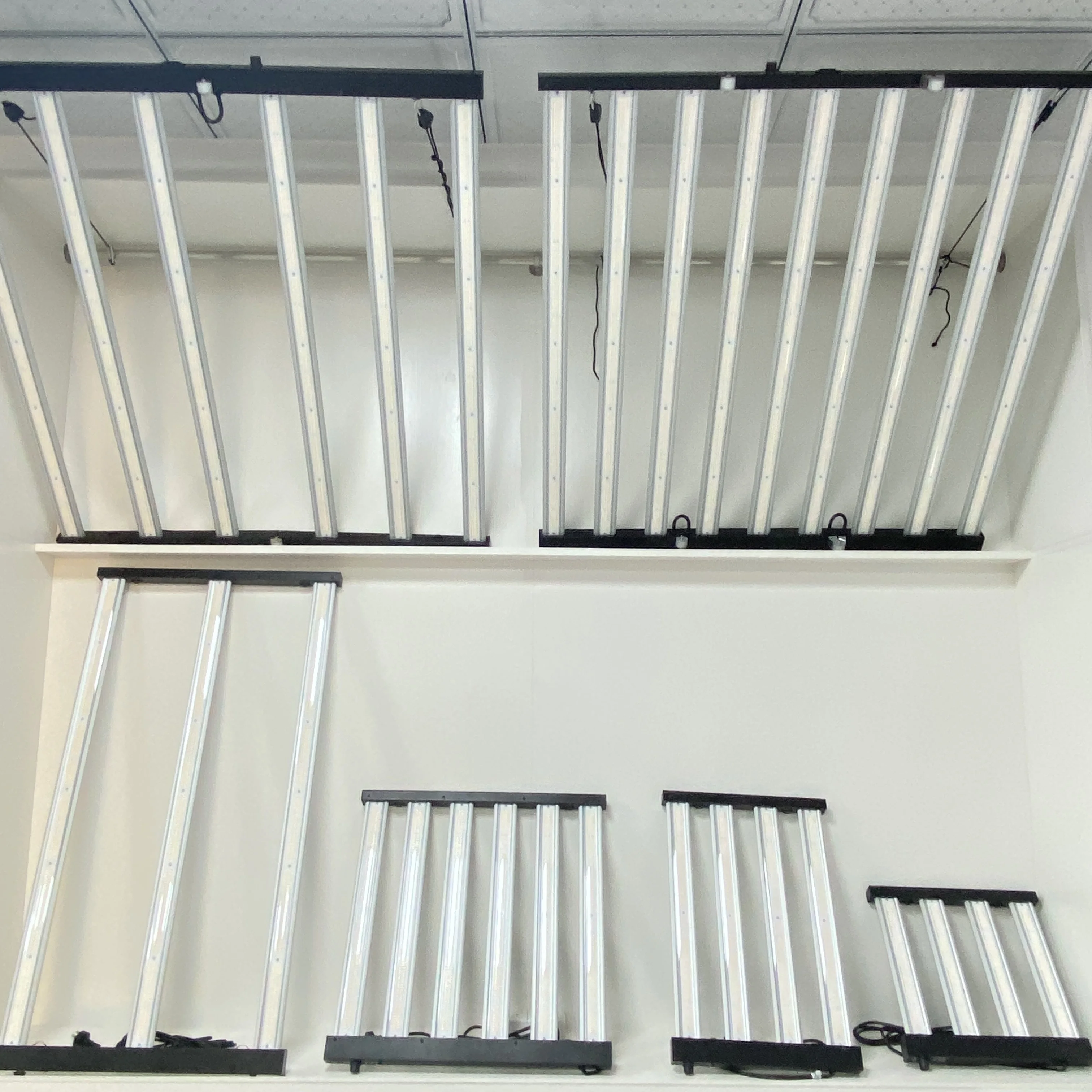 Halo 720W/800W/1000W PPE 2.4/2.7Full Spectrum LED Grow Lights 120-277V 3 years warranty BSCI certified factory Ready to ship 20P