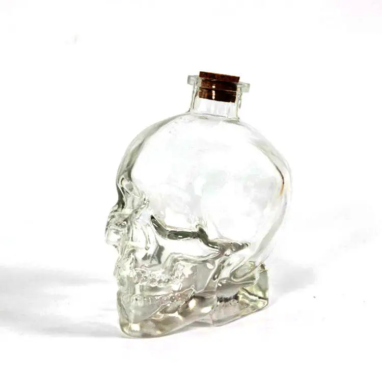 Creative skull head shaped drinking glass decanter for liquor empty glass wine bottle with cork for vodka and whisky