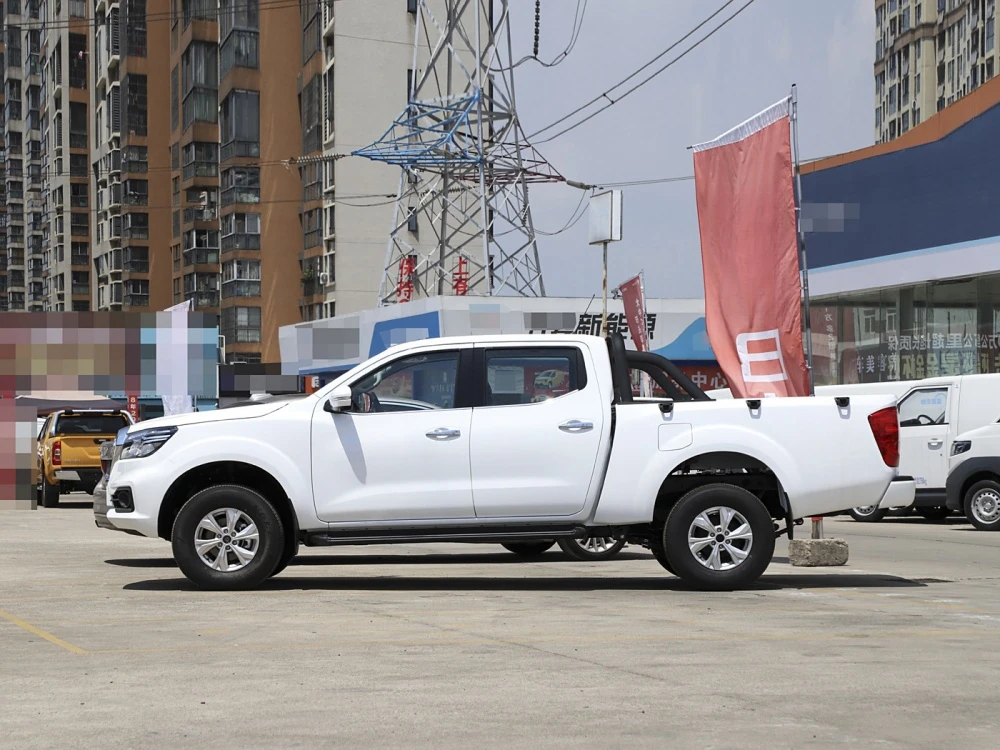 Trade Assurance 2WD 4WD Dongfeng RICH6 Pickup Trucks with Maximum Power 116Kw Fuel Tank Capacity 73L and Displacement 2438mL