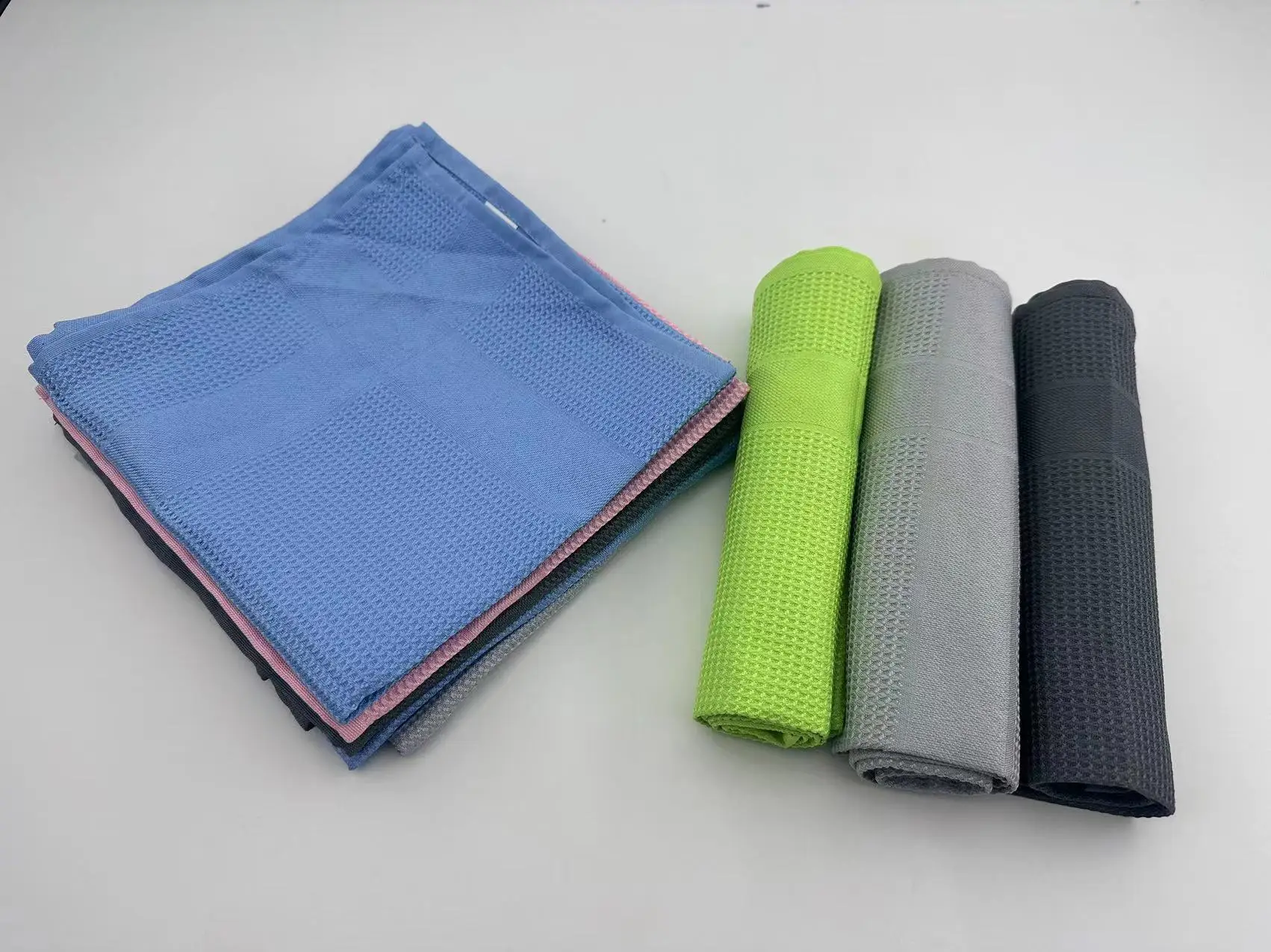Wholesale Price Quick Dry Car Washing Towels Skin-Friendly Microfiber Waffle Weave Towel For Kitchen Cleaning