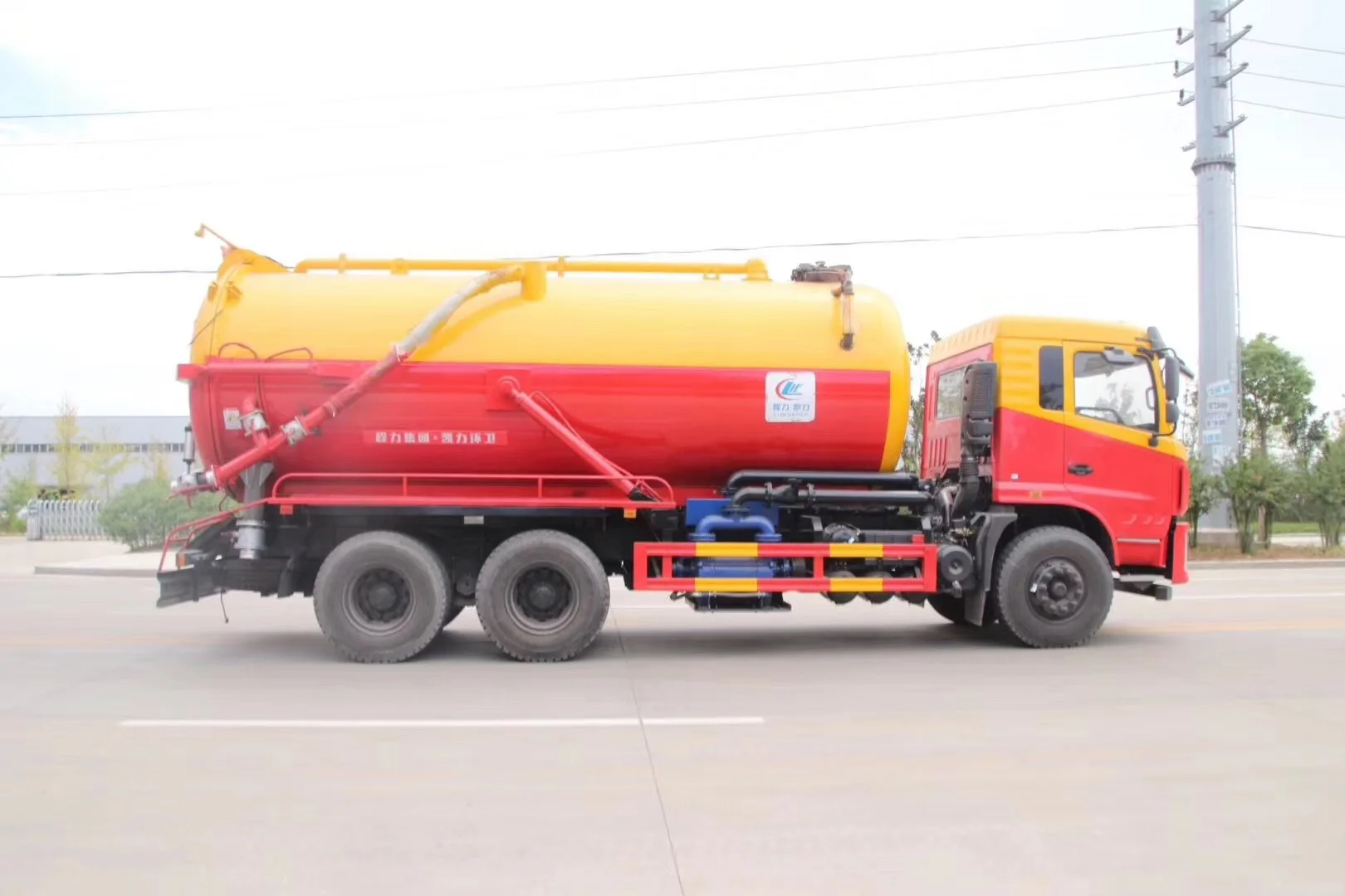  Dongfeng 6x4 грузовик для очистки и сточных
