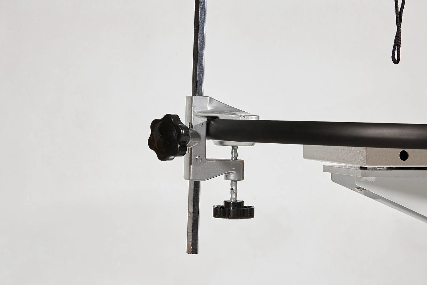 Novelty Designed Round Tabletop Table Multifunction Grooming Table Factory supply quality assurance Dog Grooming Table