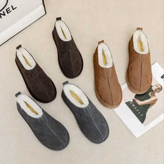 2023  casual durable  warm soft  leather fur lined winter shoes moccasins  For Men