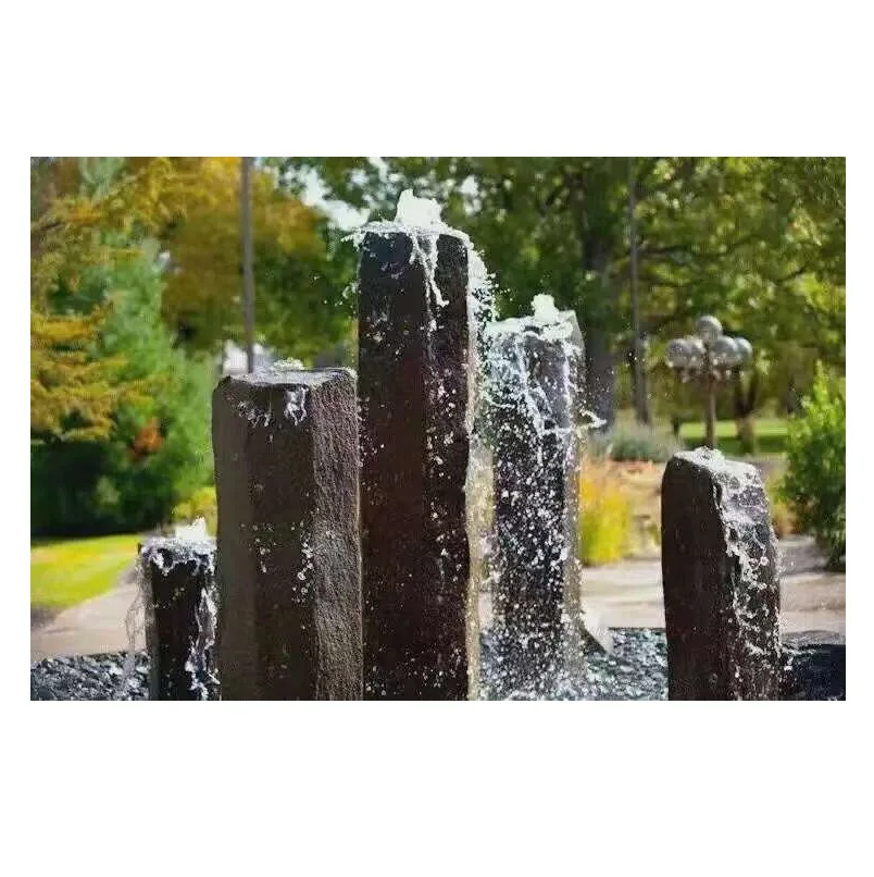 Садовый базальтовый фонтан открытый Бали брунннен камень