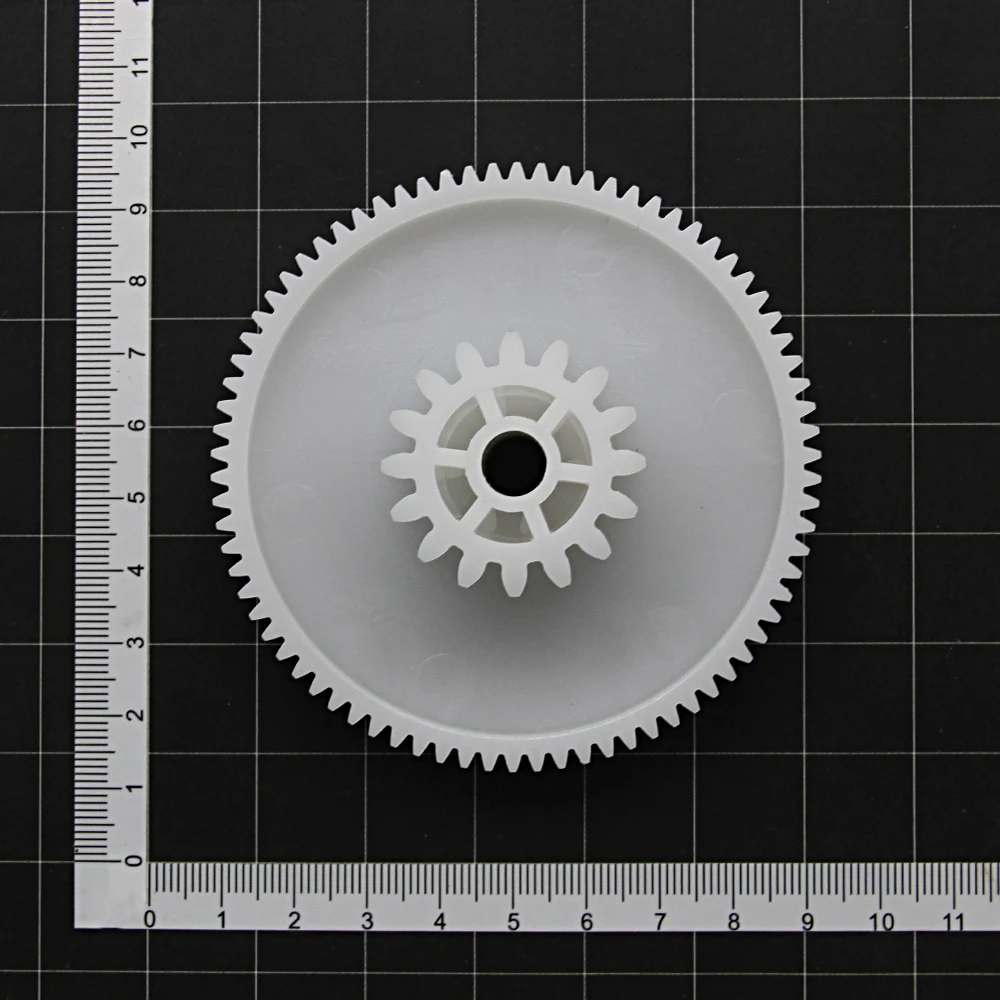 1pcs mincer spare parts meat grinder gear for Polaris SCARLETT SUPRA Moulinex VERLONI Shivaki ROTEX MAXWEll MYSTERY