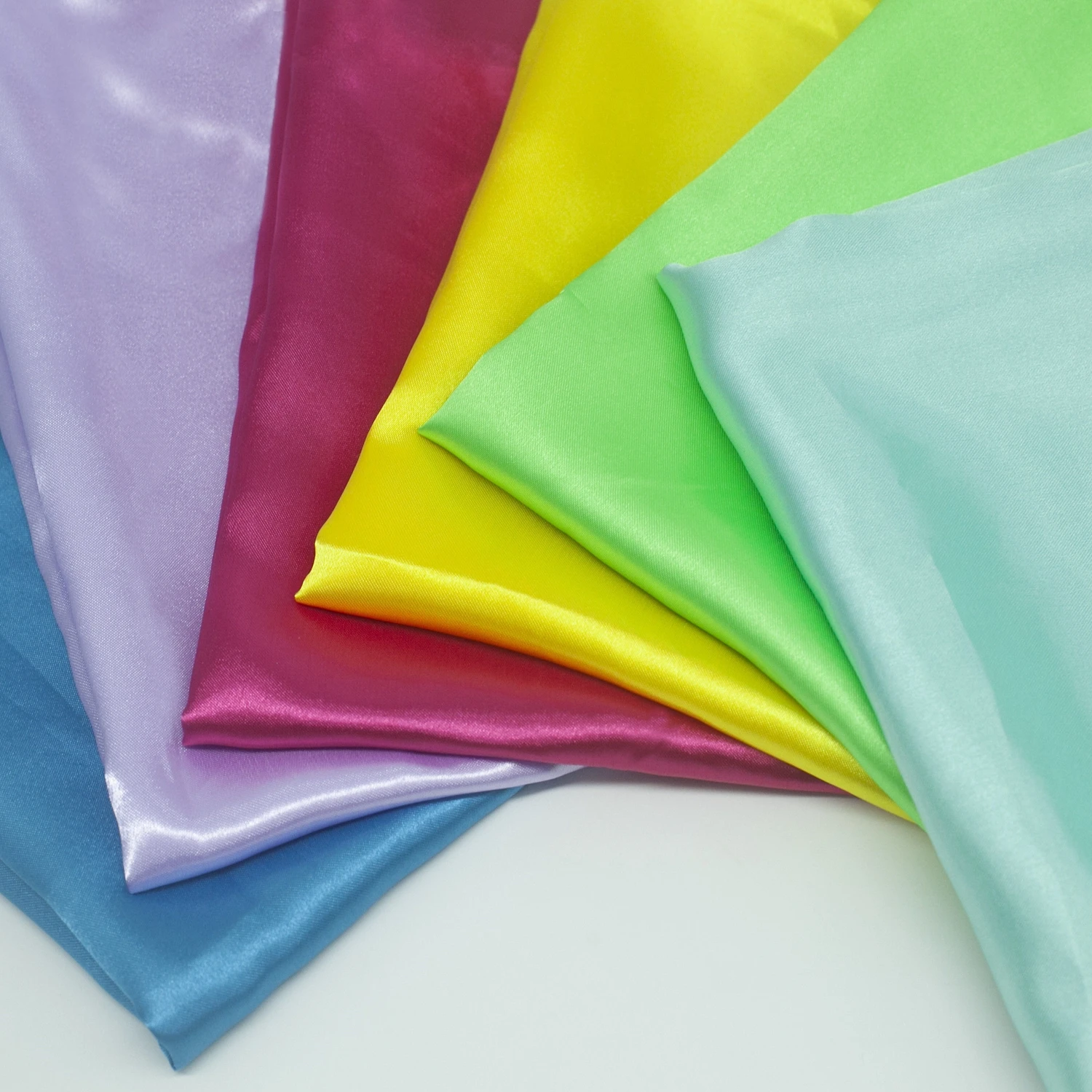 Оптовая Продажа с фабрики Высококачественная полиэфирная ткань атласная шелковая 75d для платья