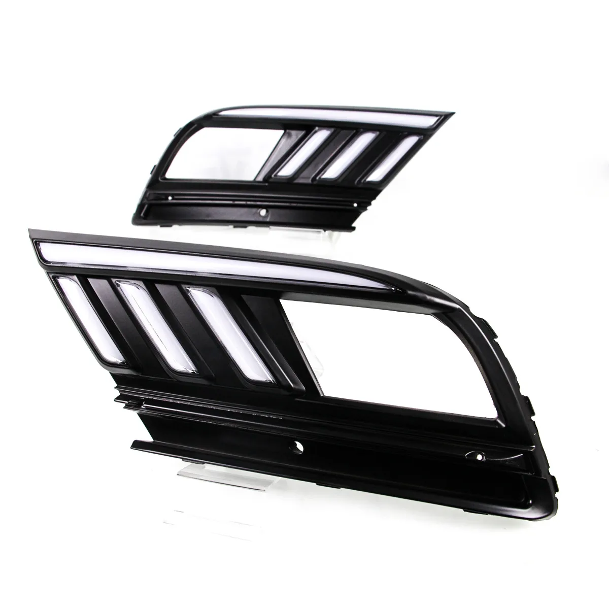 Car accessories 12 volt  LED Daytime Running Light For Volkswagen Jetta Sagitar 2016 led drl