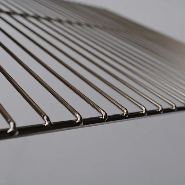 The supporting tray uses 304 stainless steel wire mesh tray for filter oil, filter water, and bake