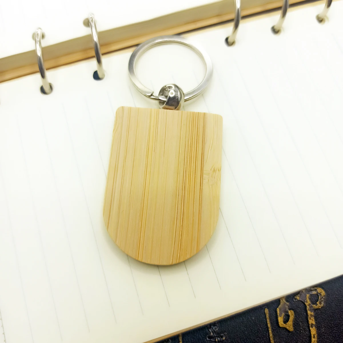 Wholesale High Quality Promotional Customize Carving Logo Blank bamboo Keychain