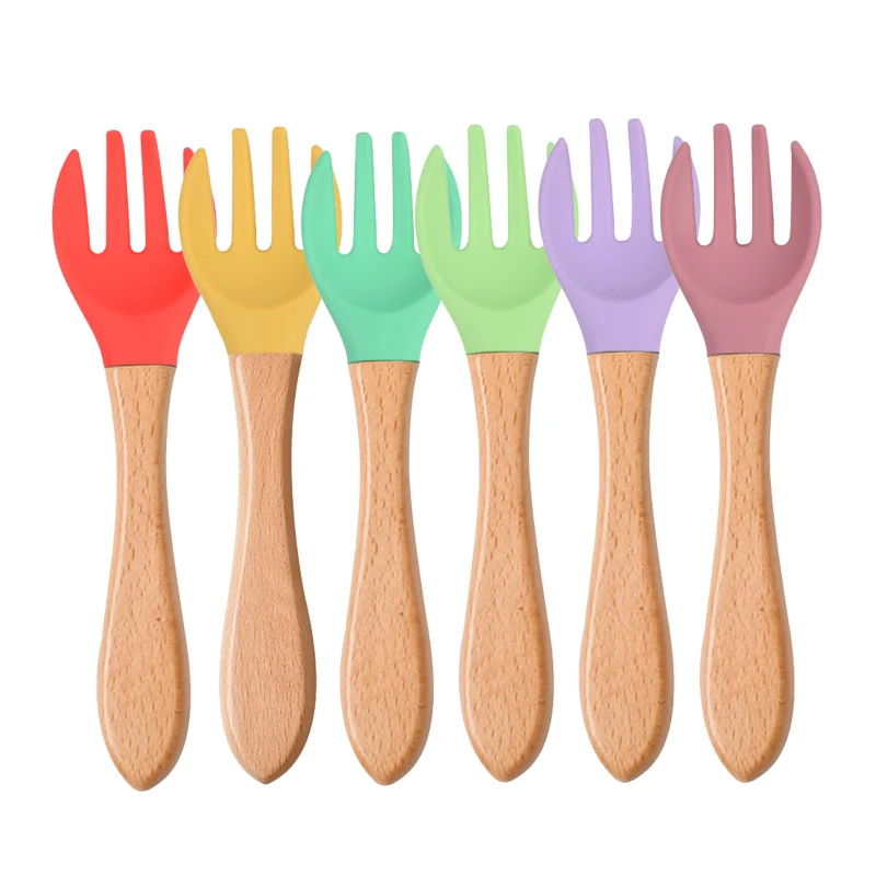 Wholesale Food Grade BPA Free Soft Baby Tableware Product Tool Infant Training Silicone Baby Food Feeding Wooden Fork