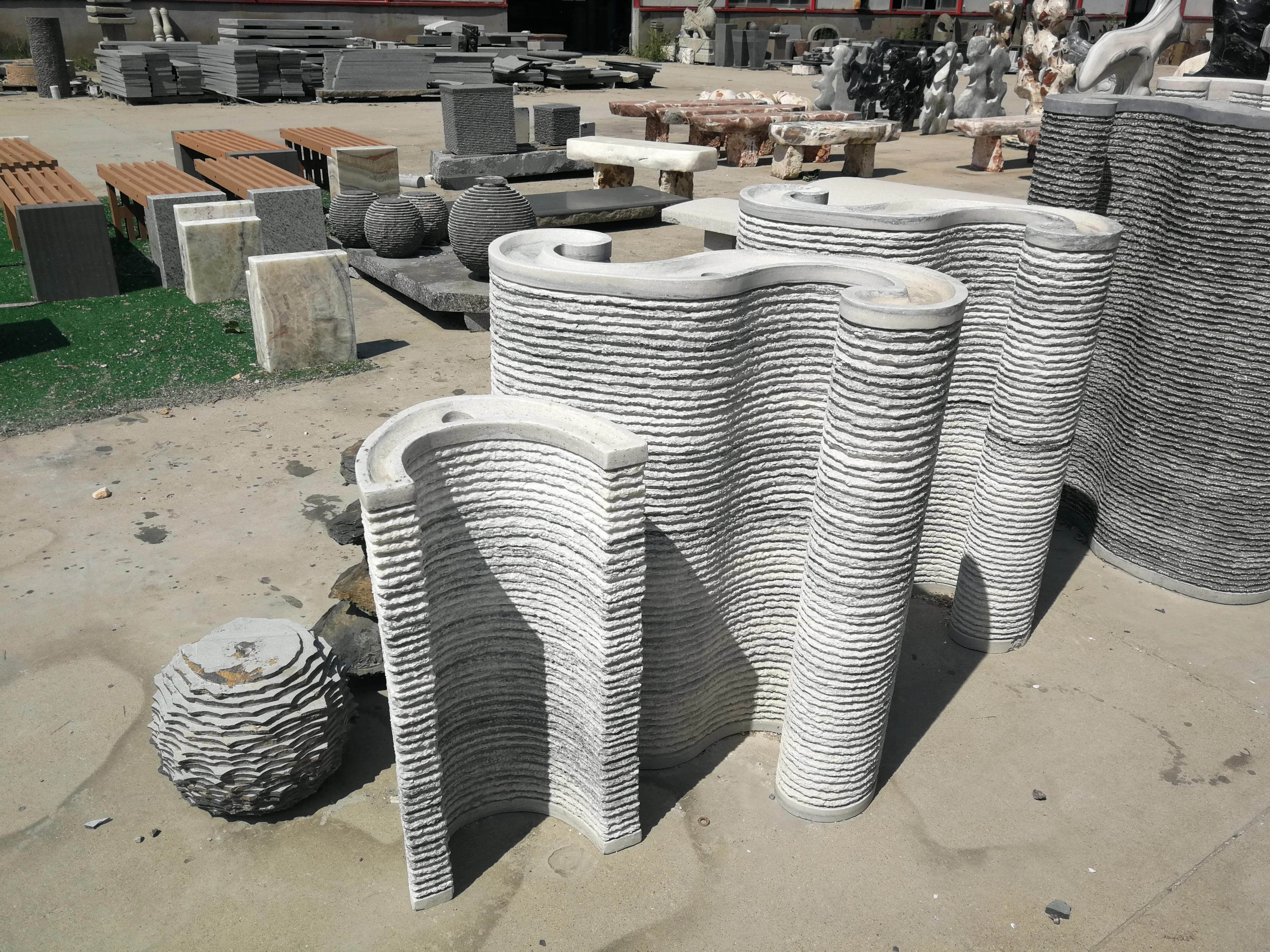 Outdoor Factory Sale Granite Landscaping Stone for Garden Fountain Decor