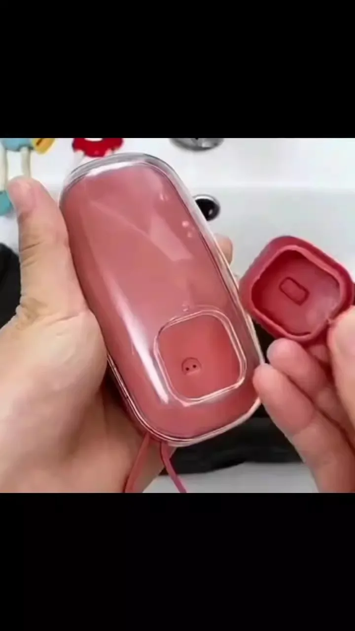 Automatic liquid  Coat and hat brush household Soft bristle cleaning brush