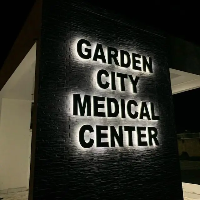 Factory Customized Business Logo Advertising Acrylic Board 3D Metal Backlit Letter LED Illuminated Sign for Store Decor