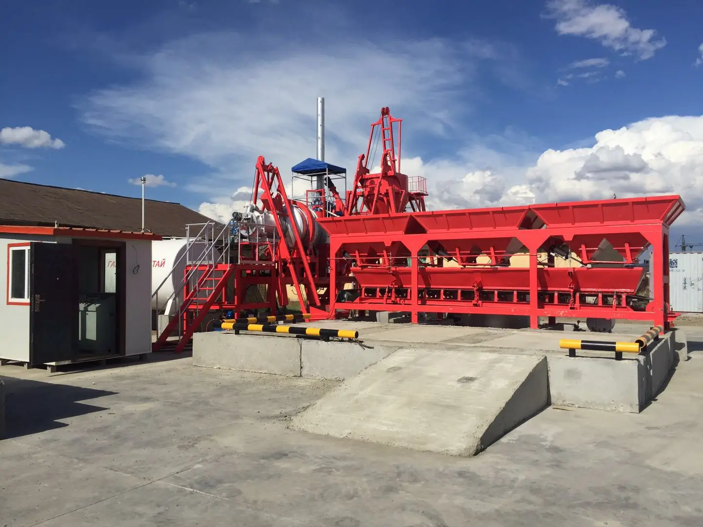 SLB10 10tph mobile mini asphalt plant