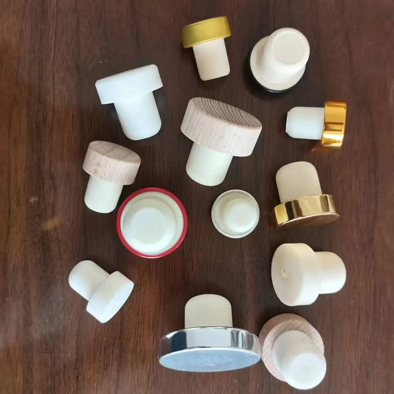 High Quality Custom Wood wine cork stoppers t type wooden top whisky liquor bottle cap