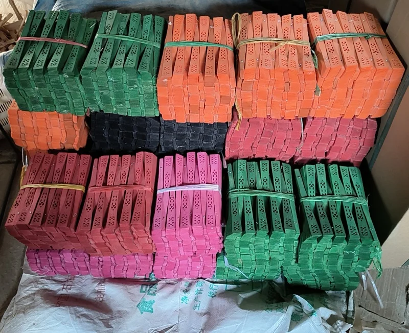 Ready Hand Fan! Hot Selling Colored 8 inch Full Carved Wooden Folding Hand Fan for Wedding and Gift