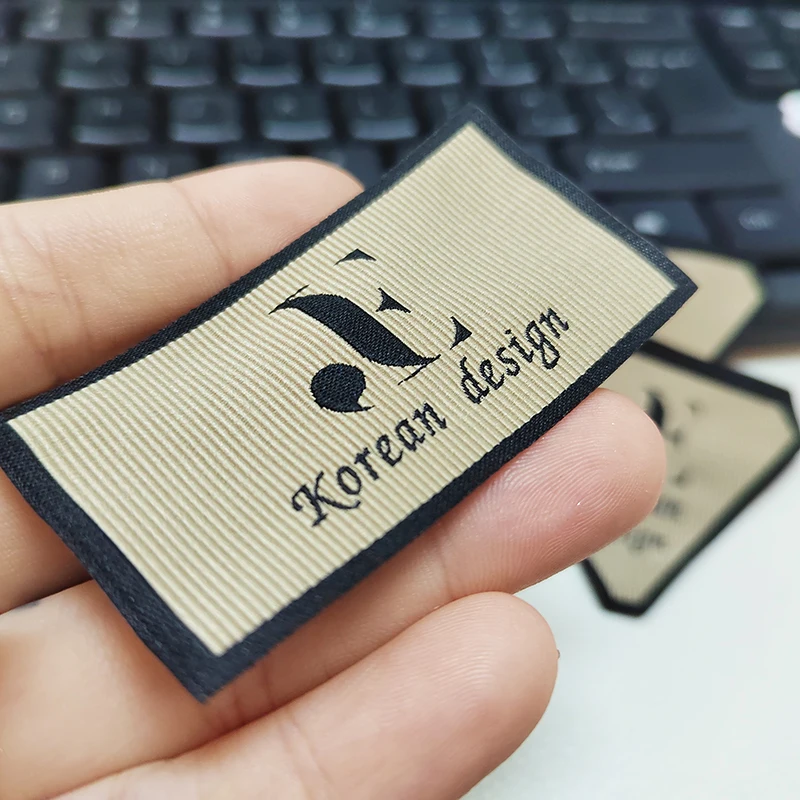 Оптовая продажа, персонализированный логотип частного бренда, одежда, тканые этикетки высокой плотности, тканые этикетки для одежды