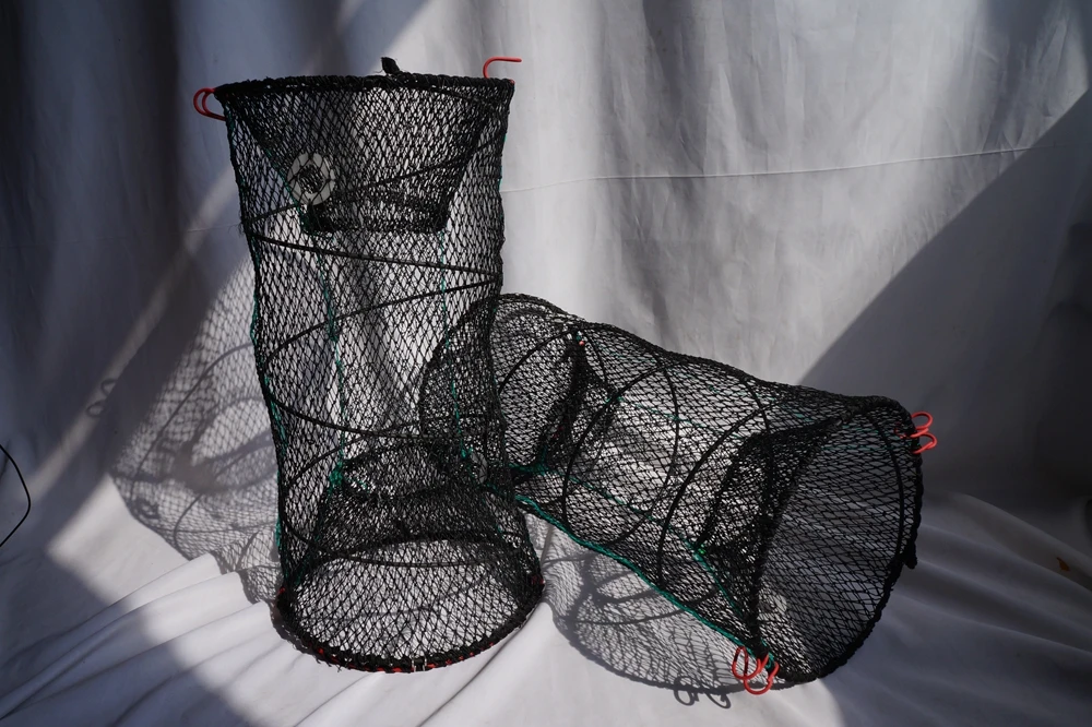 380D/21Ply Compact Collapsible Spring Fishing Trap Space-Saving Design For Easy Storage