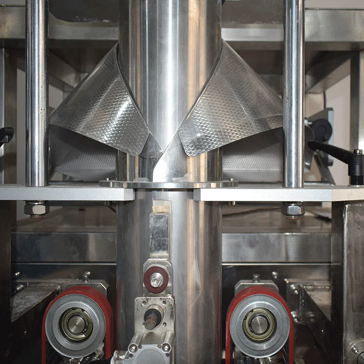 Full automatic packing machine for  shrimp chip /rice packing machine/ seed/ peanut