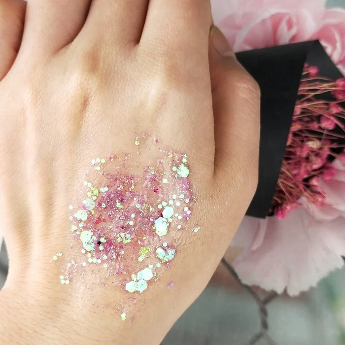 
No Logo Makeup Cosmetics 8 Colors Wholesale Vegan Cruelty Free Private Label Glitter Eyeshadow Glitter Gel 