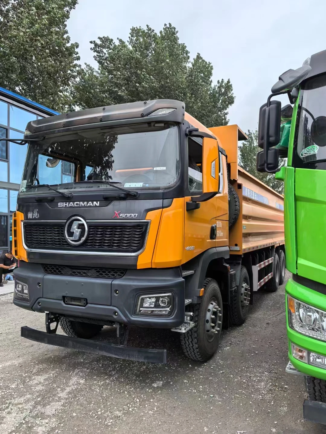 Китайский дизельный грузовик Shacman 8x4 70 тонн 12 колес