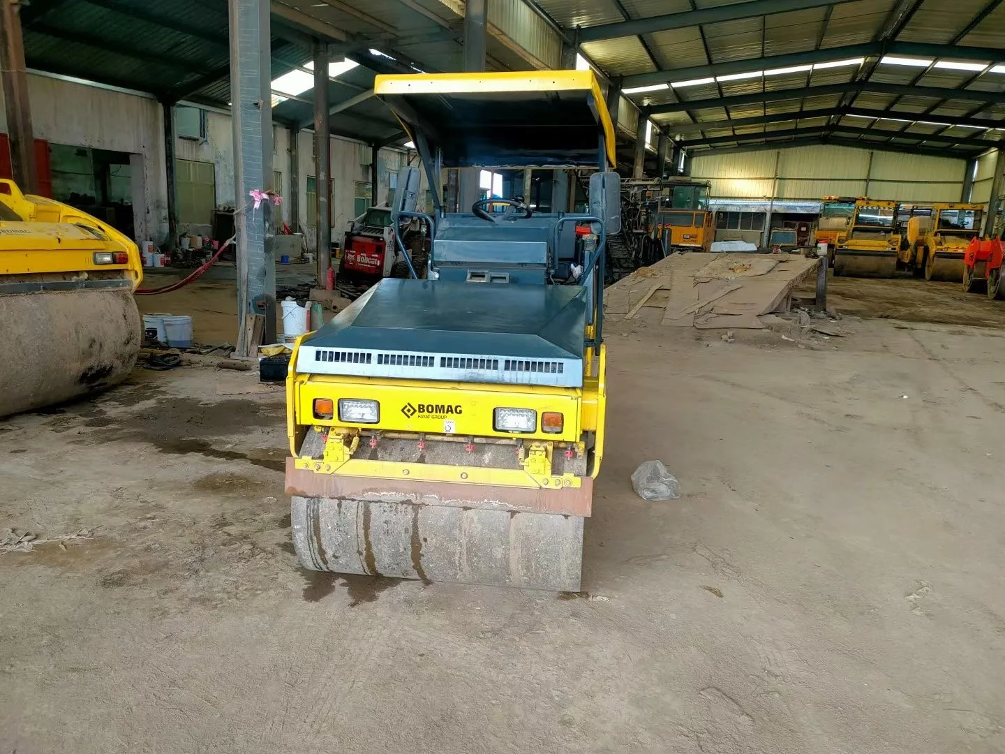 Used BOMAG BW115 Impact Roller 1 ton 2 ton Front Steel & Rear Rubber Small Road Roller