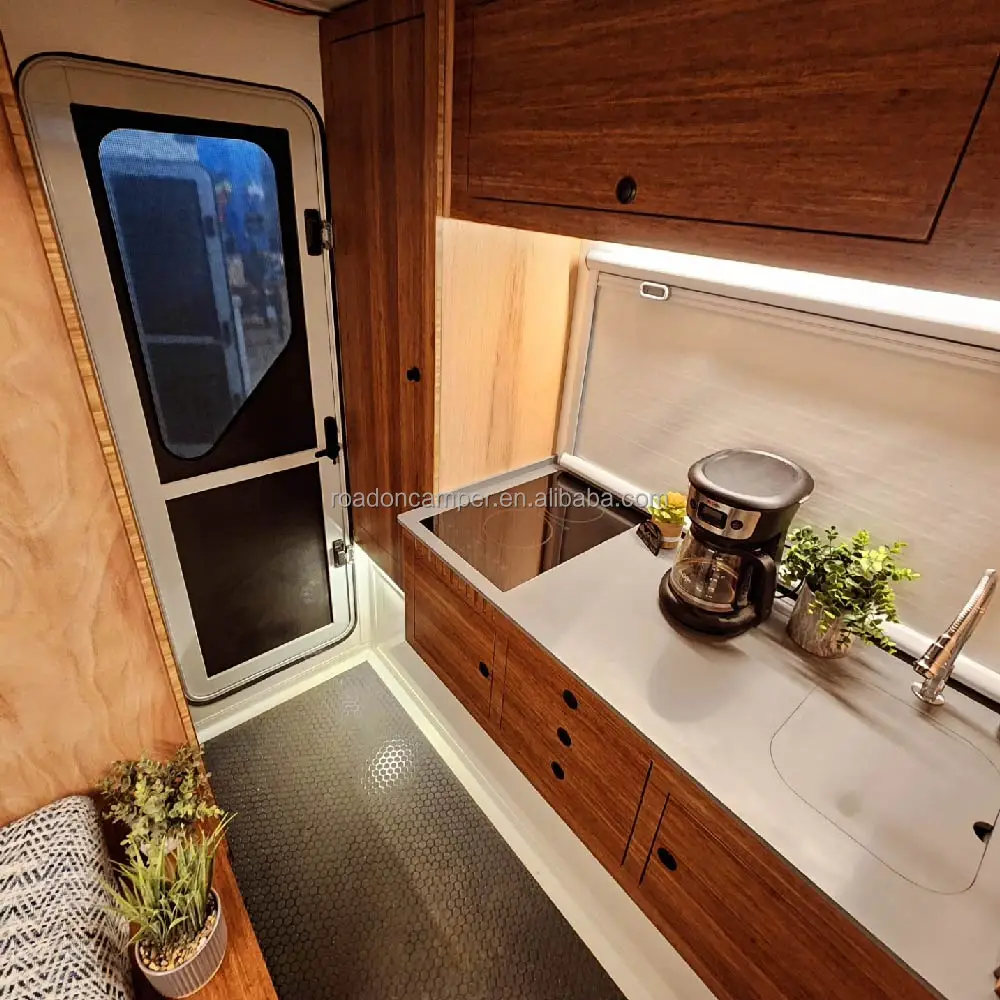 4*4 Light Pick up Camper Truck Camper Travel Trailer Steel Kitchen & Sink and Tap Pick up hard top truck caravan