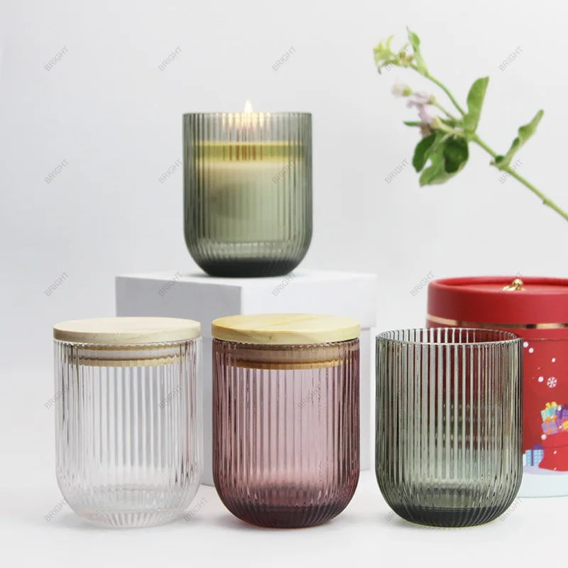 Custom Ribbed Glass Cups with Lid Fashion Home Decor Luxury Wholesale Clear Smoky Vertical Striped Glass Candle Jars Wooden Lid