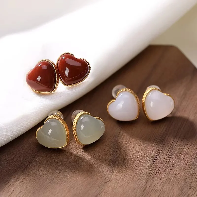 PJ-M088 S925 Sterling Silver Gold Plated Jade Earrings Simple Heart Earrings for Women