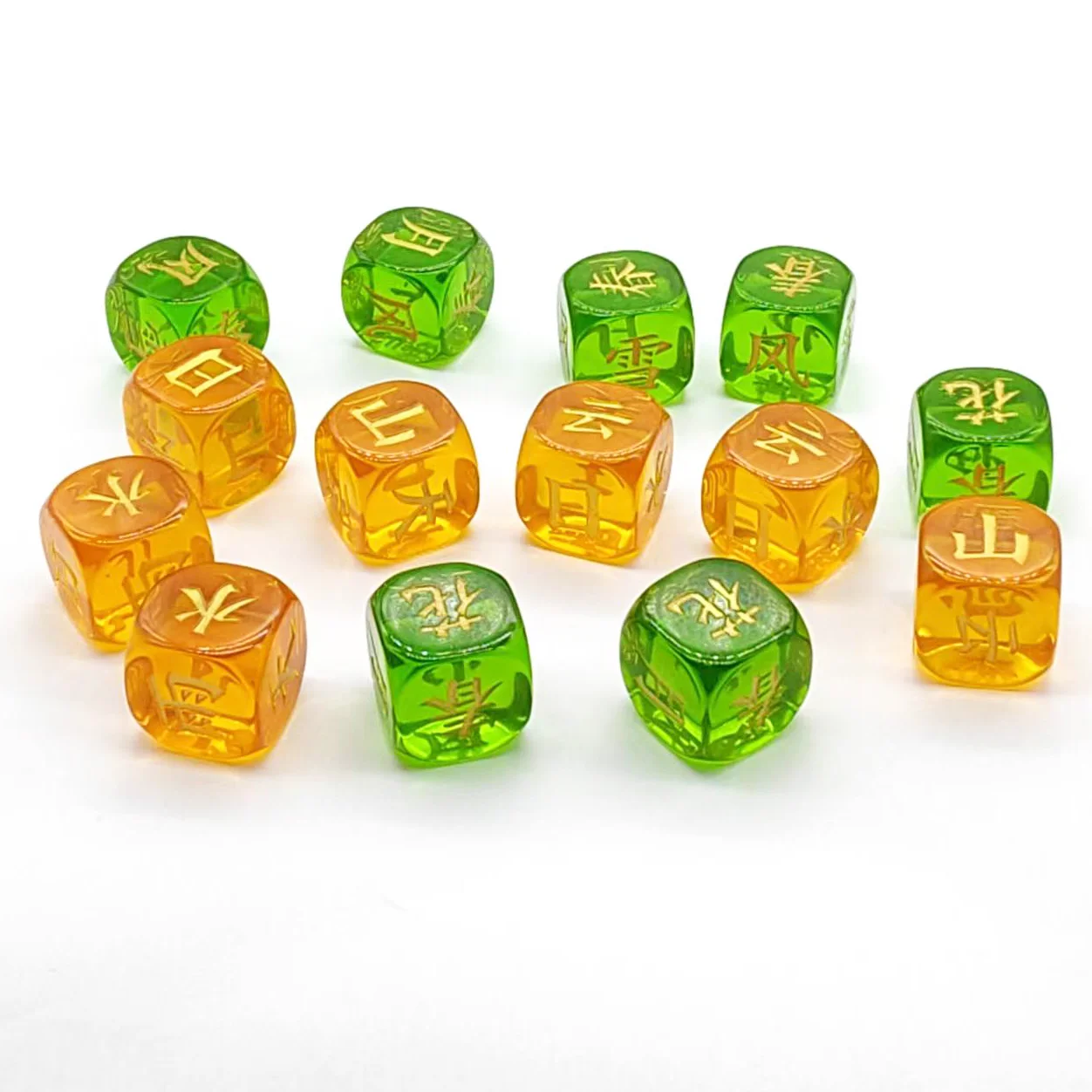 Wholesale resin transparent dice logo custom micro-standard crystal chess pieces